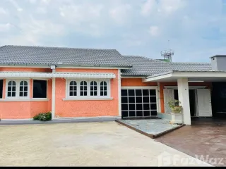 For Rent 6 Bedroom House In Mueang Chiang Mai