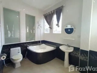 For rent 6 bedrooms house in Mueang Chiang Mai, Chiang Mai