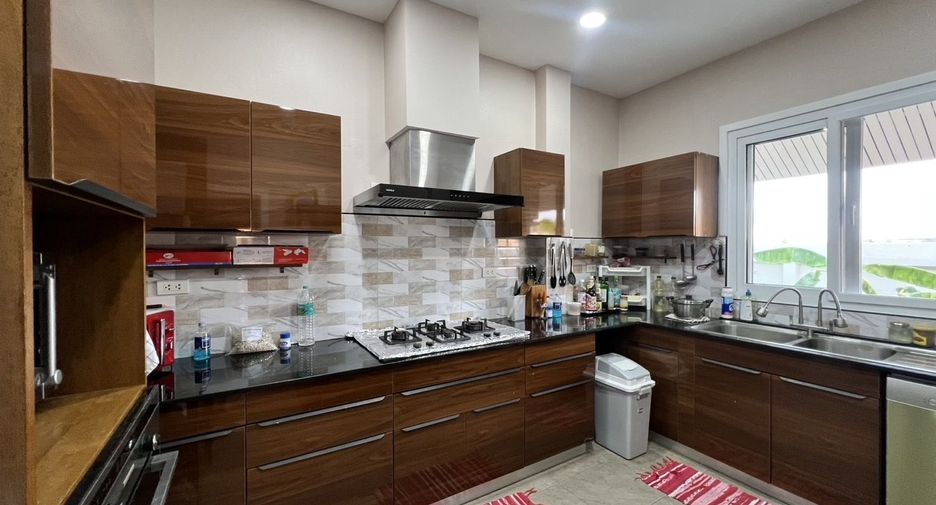 Casa en venta de 2 habitaciones en Bang Lamung, Chonburi