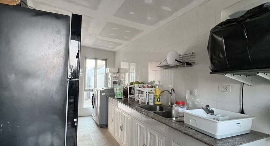 Casa en venta de 2 habitaciones en Bang Lamung, Chonburi