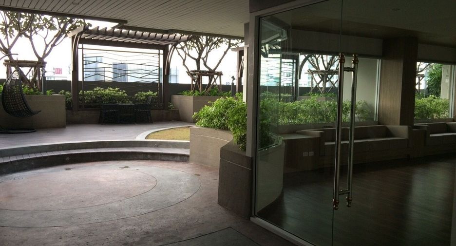 For sale 1 bed condo in Ratchathewi, Bangkok