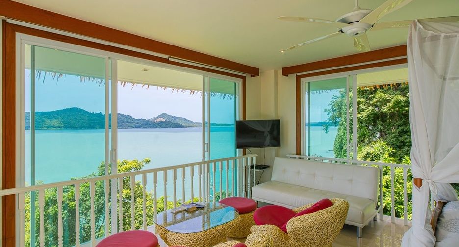 Villa zum Kauf mit 6 Zimmer in Mueang Phuket, Phuket