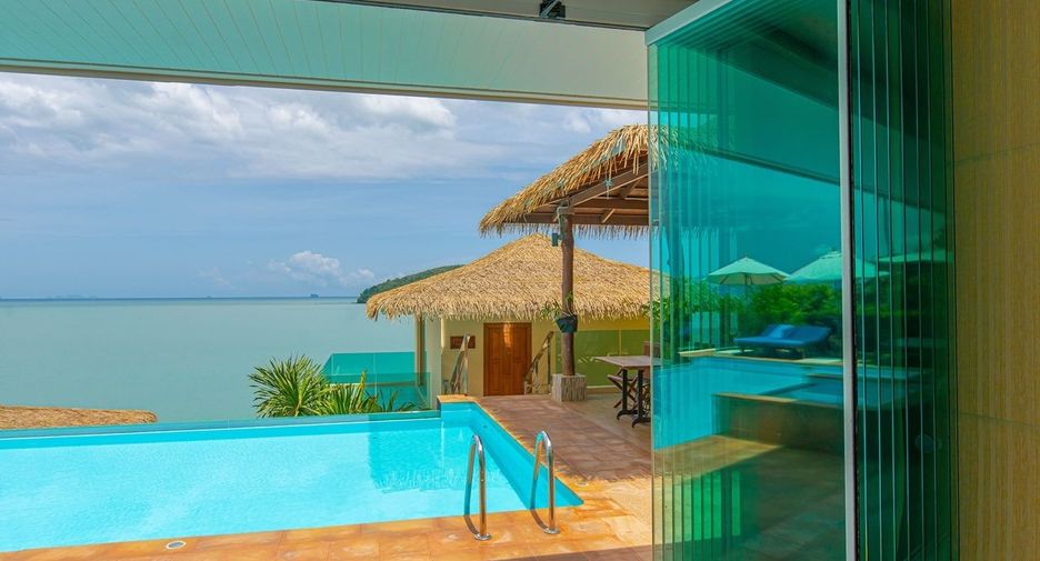 Villa zum Kauf mit 6 Zimmer in Mueang Phuket, Phuket