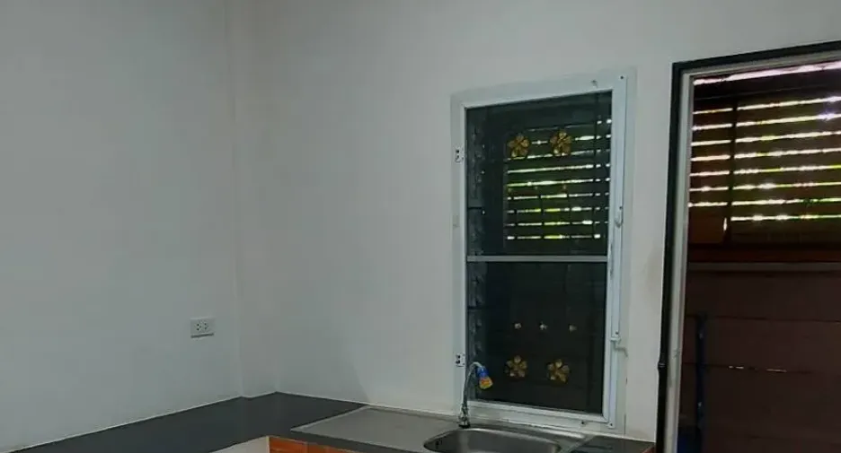 For sale 2 bedrooms townhouse in Si Racha, Chonburi
