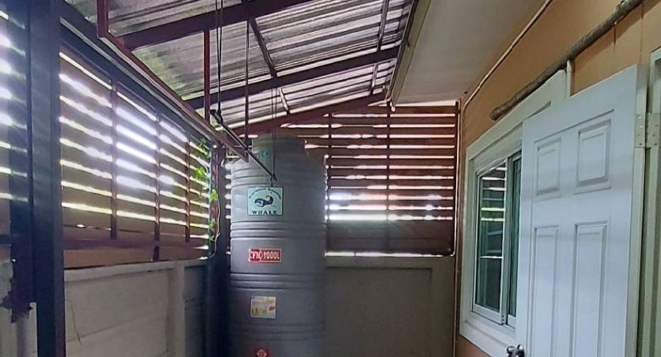 For sale 2 bedrooms townhouse in Si Racha, Chonburi