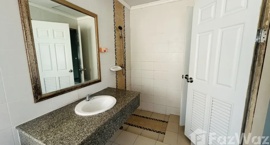 For sale and for rent 3 bedrooms house in Hat Yai, Songkhla