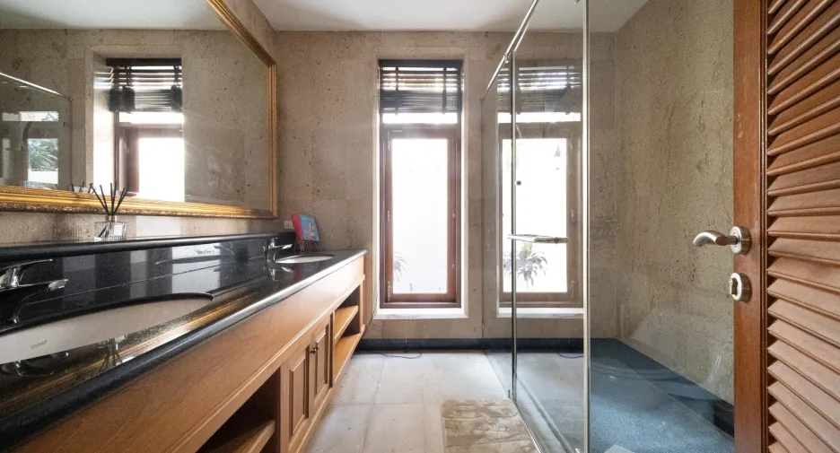 For sale 4 bedrooms villa in Sattahip, Chonburi