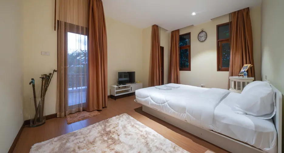For sale 4 bedrooms villa in Sattahip, Chonburi