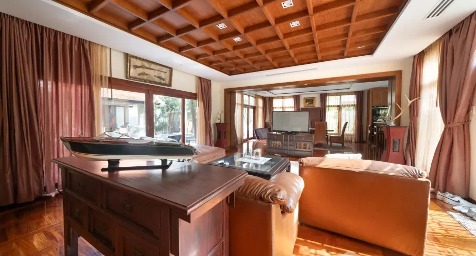 For sale 4 bedrooms villa in Sattahip, Chonburi