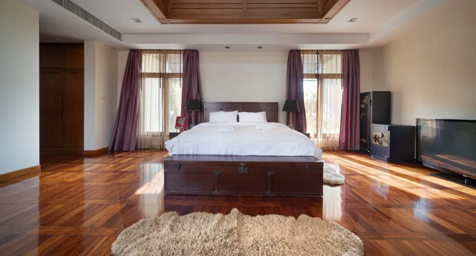 For sale 4 bedrooms villa in Sattahip, Chonburi