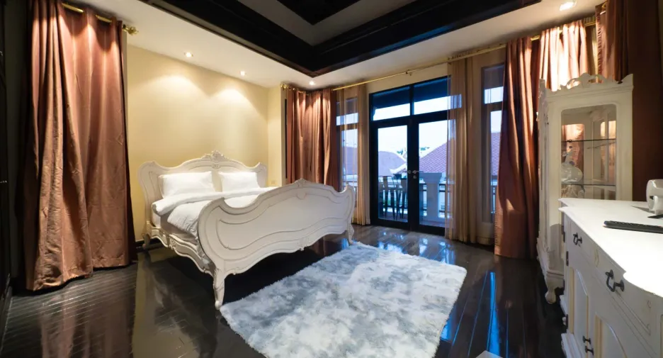 For sale 4 bedrooms villa in Sattahip, Chonburi