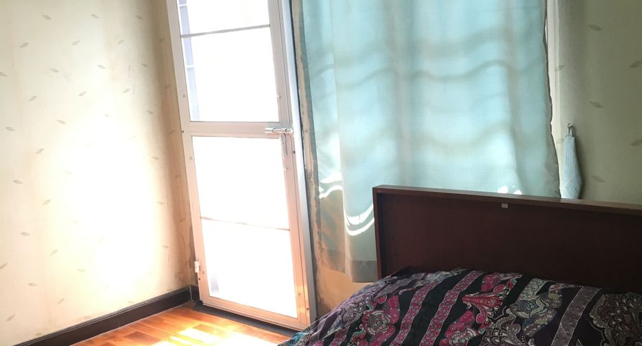 For sale 4 bedrooms house in Don Mueang, Bangkok