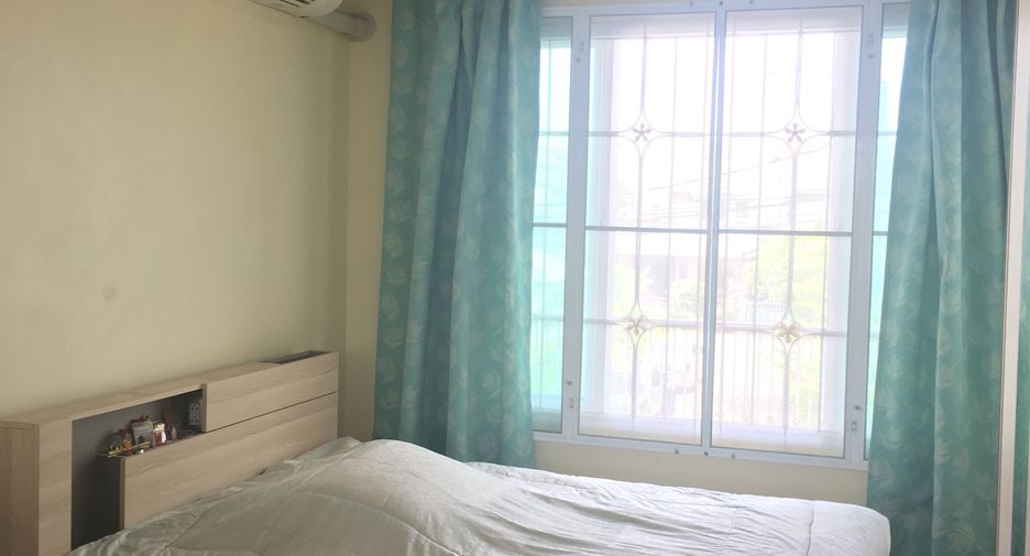 For sale 4 bedrooms house in Don Mueang, Bangkok