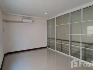 For sale 3 bedrooms house in Phasi Charoen, Bangkok