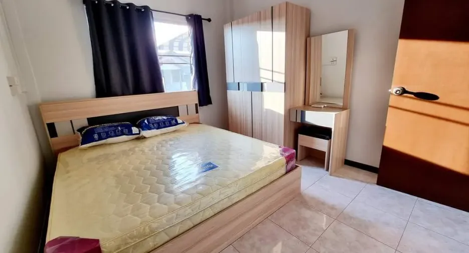 À louer 2 chambres maison à Bang Lamung, Chonburi