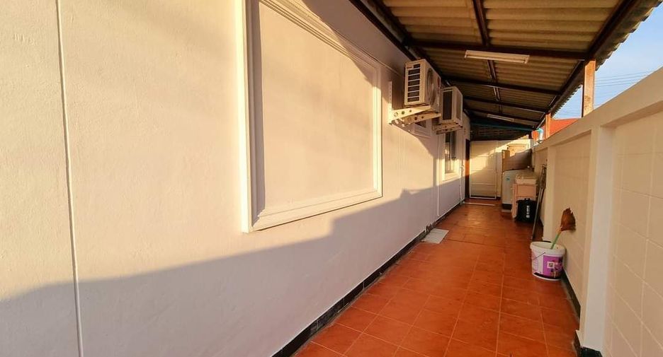 À louer 2 chambres maison à Bang Lamung, Chonburi