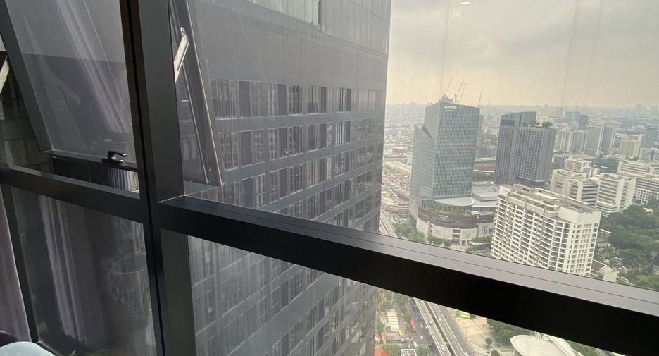 À vendre studio condo à Bang Rak, Bangkok