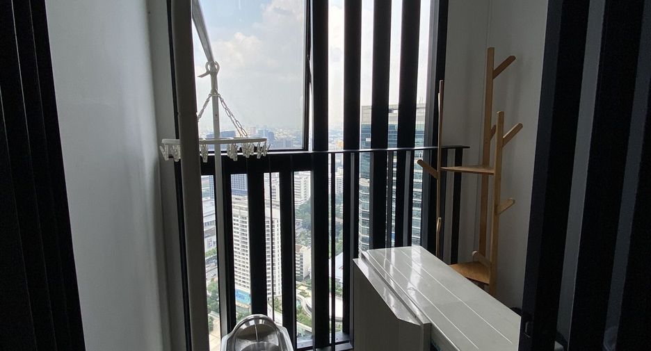 À vendre studio condo à Bang Rak, Bangkok