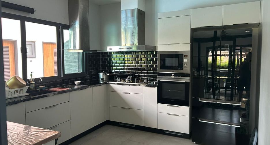 For sale 3 bedrooms house in Hua Hin, Prachuap Khiri Khan