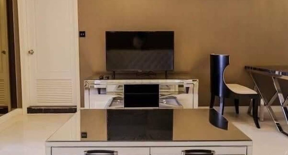 For sale 1 bed condo in Bang Rak, Bangkok