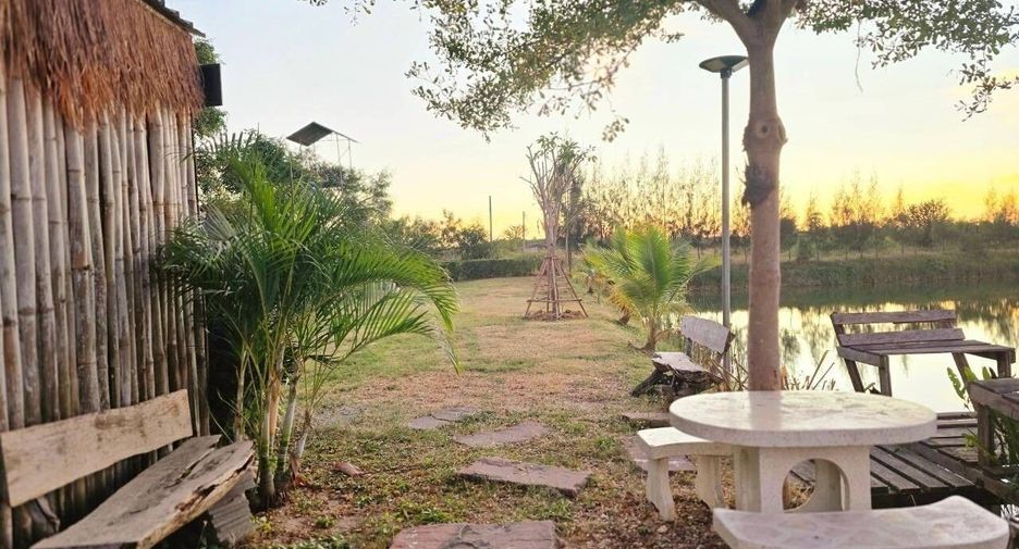 For rent 4 bedrooms house in Pran Buri, Prachuap Khiri Khan