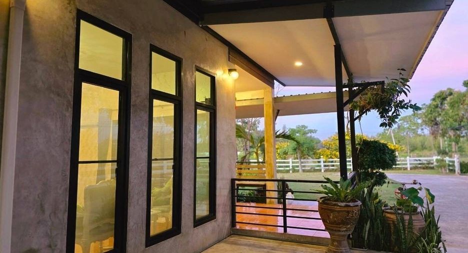 For rent 4 bedrooms house in Pran Buri, Prachuap Khiri Khan
