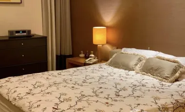 For sale 3 ベッドルーム condo in Sathon, Bangkok