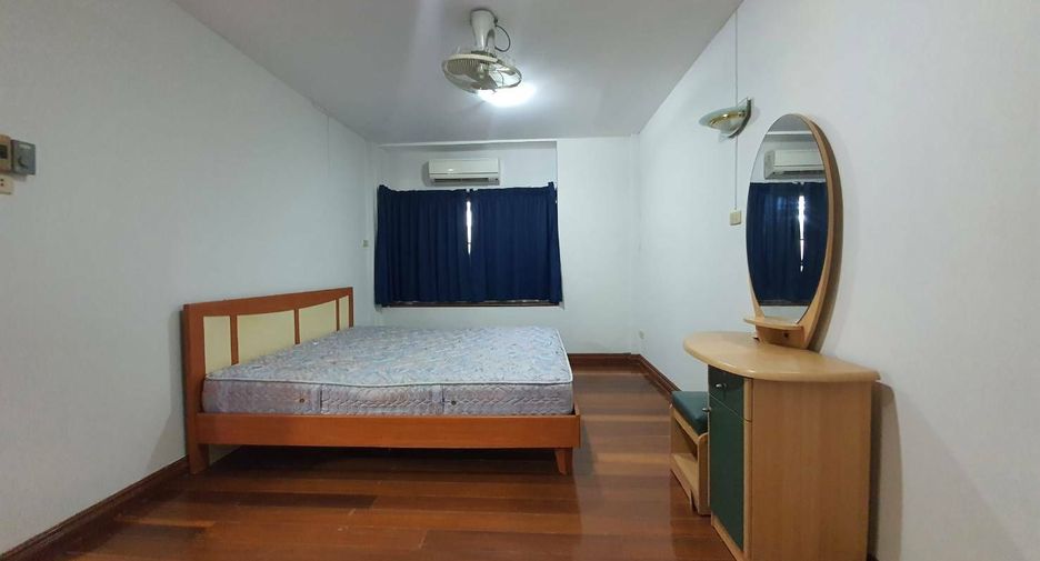 For sale 3 bedrooms townhouse in Hua Hin, Prachuap Khiri Khan