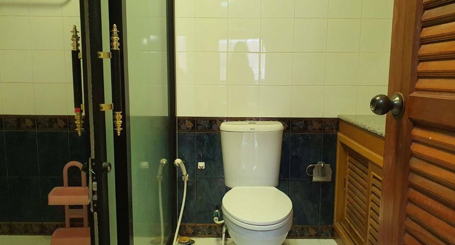 For sale 3 bedrooms townhouse in Hua Hin, Prachuap Khiri Khan