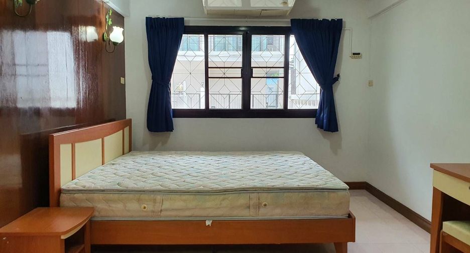For sale 3 bedrooms townhouse in Hua Hin, Prachuap Khiri Khan