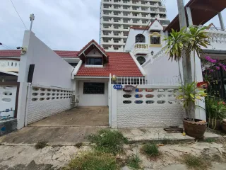 For sale 3 ベッドルーム townhouse in Hua Hin, Prachuap Khiri Khan