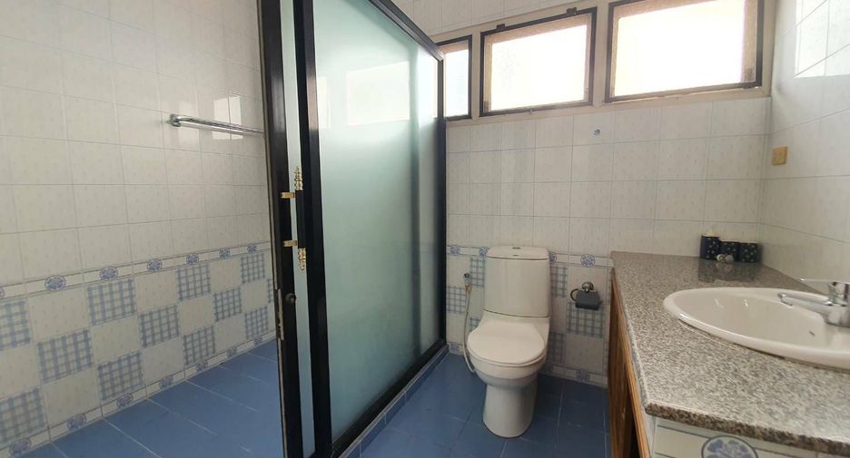 For sale 3 bedrooms townhouse in Hua Hin, Prachuap Khiri Khan