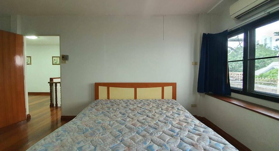 For sale 3 bedrooms townhouse in Hua Hin, Prachuap Khiri Khan