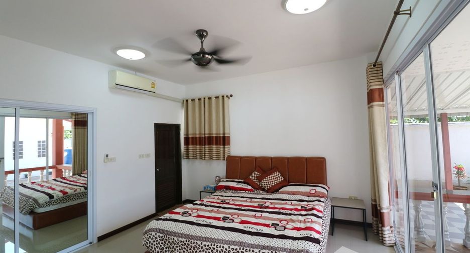 For sale 4 bedrooms house in Mueang Udon Thani, Udon Thani