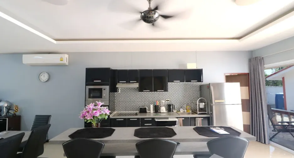 For sale 4 bedrooms house in Mueang Udon Thani, Udon Thani