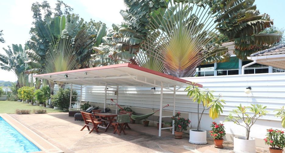 For sale 4 bedrooms house in Mueang Udon Thani, Udon Thani