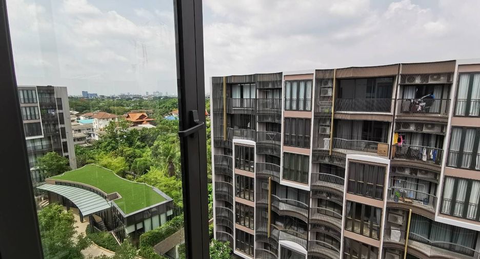 For sale 1 bed condo in Suan Luang, Bangkok
