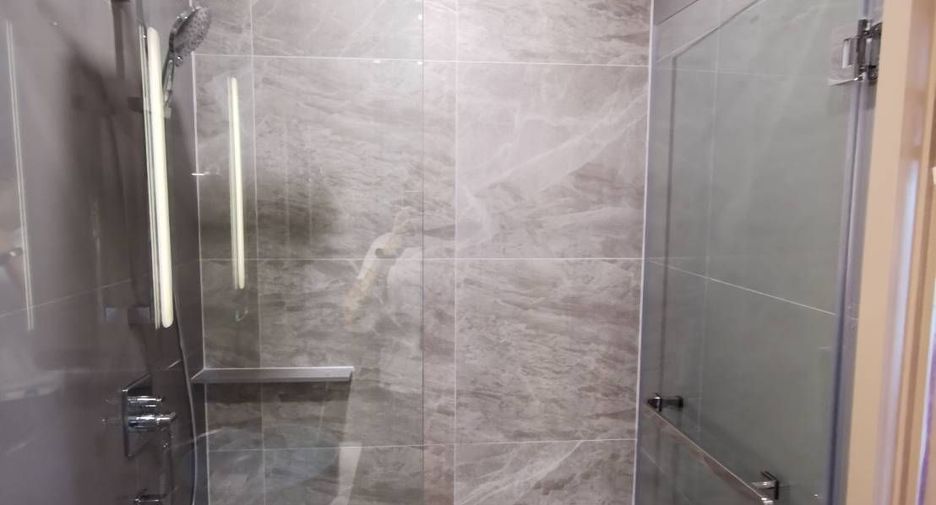 For sale 1 bed condo in Suan Luang, Bangkok
