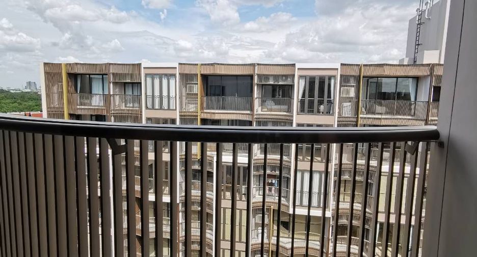 For sale 1 bed condo in Suan Luang, Bangkok
