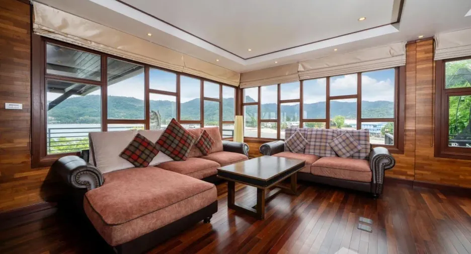 Villa en alquiler de 4 habitaciones en Kathu, Phuket