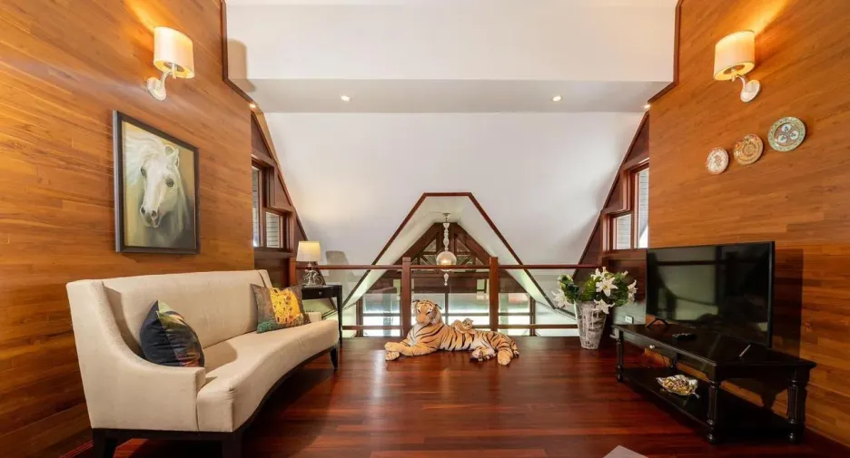 Villa en alquiler de 4 habitaciones en Kathu, Phuket