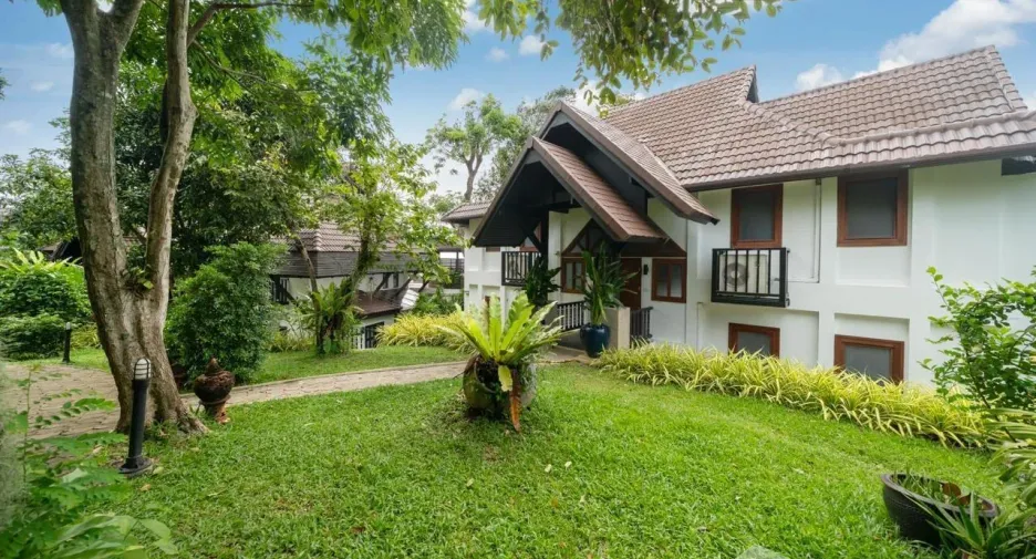 Villa en alquiler de 4 habitaciones en Kathu, Phuket