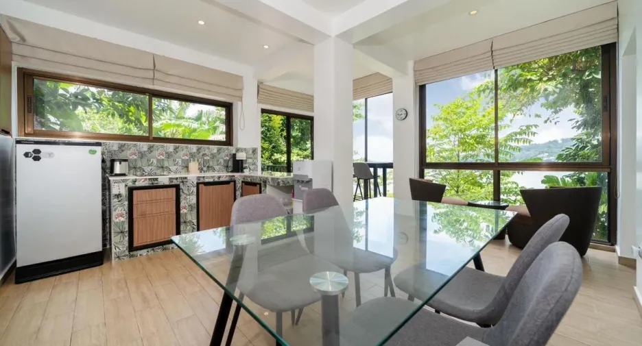 Villa en alquiler de 4 habitaciones en Kathu, Phuket