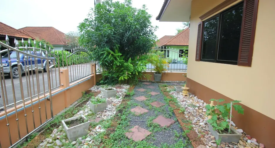For rent 2 bedrooms house in Bang Lamung, Chonburi