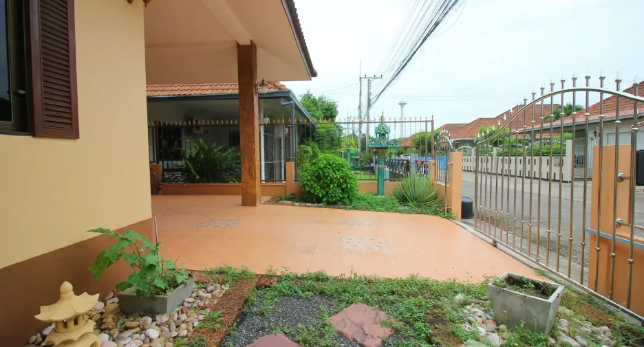 For rent 2 bedrooms house in Bang Lamung, Chonburi