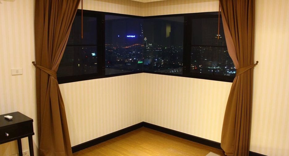 For sale 2 bedrooms condo in Sathon, Bangkok