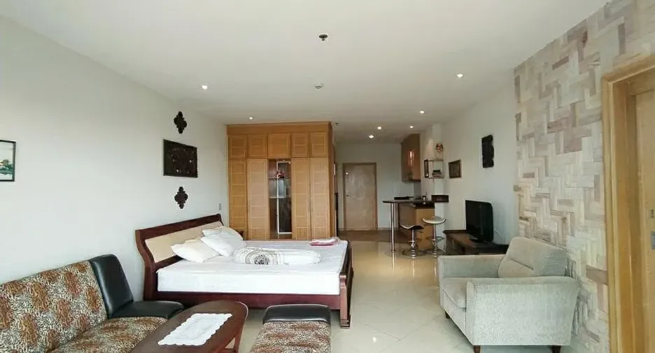 For rent 1 bed condo in Bang Lamung, Chonburi