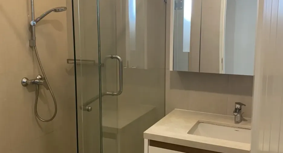 For sale and for rent 3 bedrooms condo in Pathum Wan, Bangkok