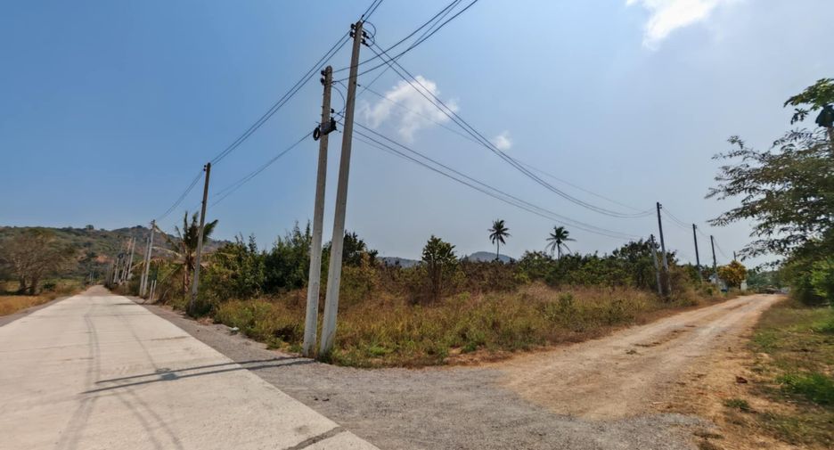 Terreno en venta en Pran Buri, Prachuap Khiri Khan