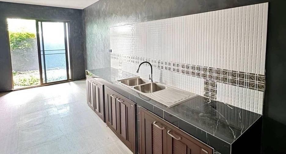 For rent 3 bedrooms house in Bang Lamung, Chonburi